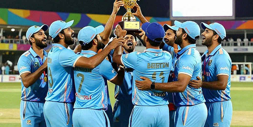Simmons's Question: In Mirpur, the Coach Didn't Deny the Chaos — He Declared It Irrelevant Simmons's Question: In Mirpur, the Coach Didn't Deny the Chaos — He Declared It Irrelevant